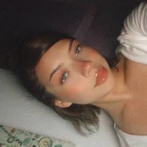 Meet your Posher, Anahi